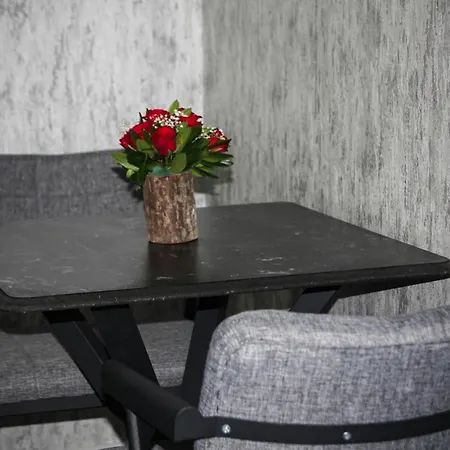 Bed & Breakfast The Hera Bostanci